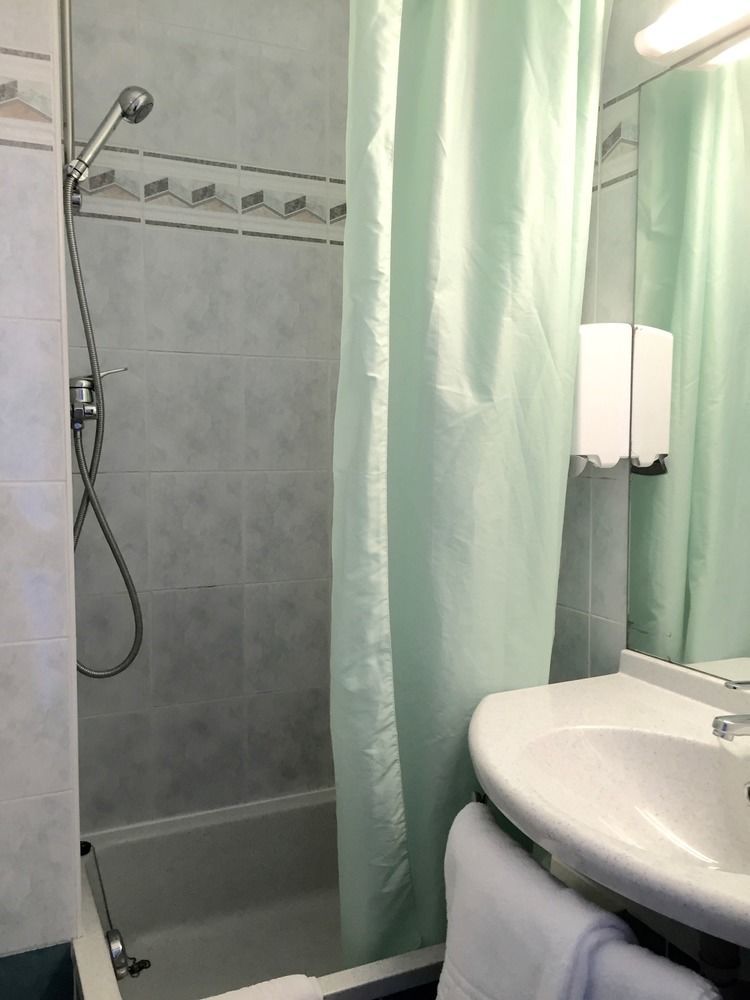 Atena Bordeaux Sud Est Creon - Velo Friendly Bagian luar foto